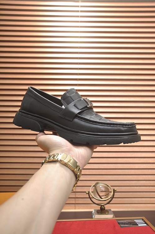Picture of Louis Vuitton Shoes _SKULVsz38-44h090113744